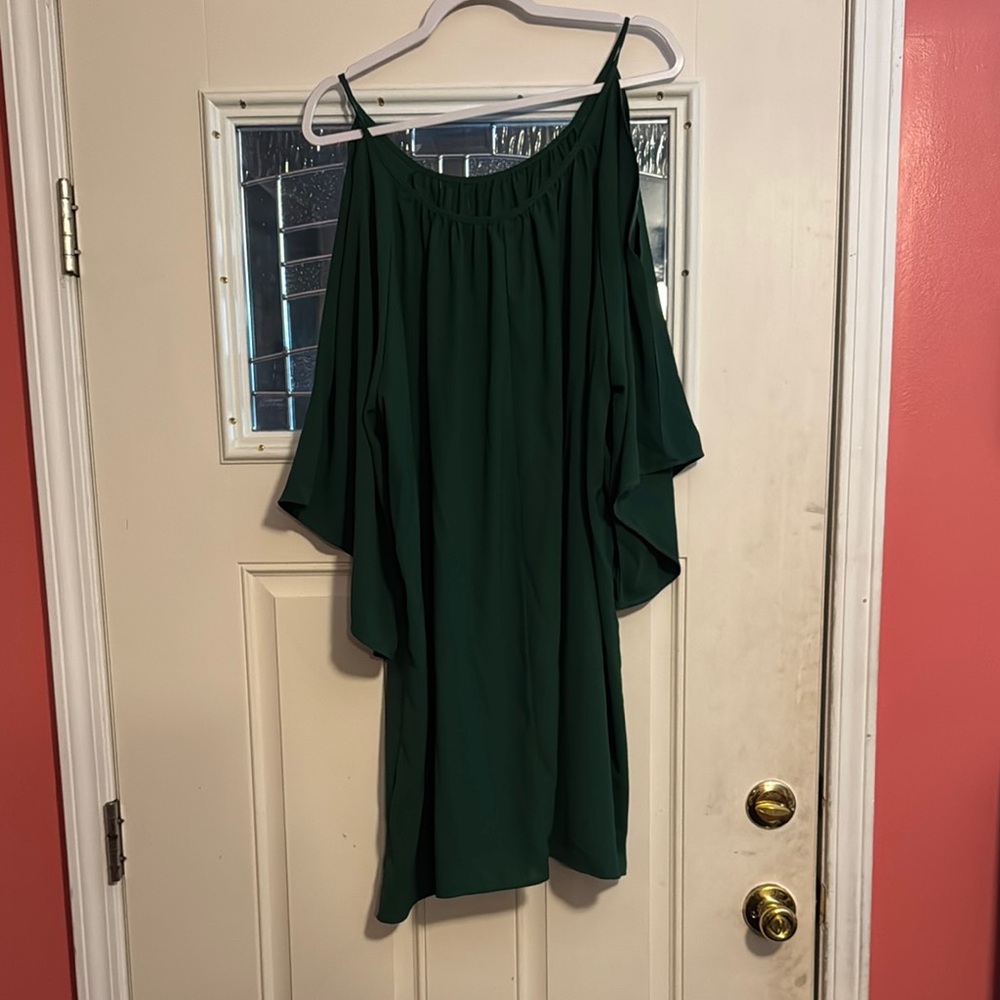 Elegant Green Off-Shoulder Dress